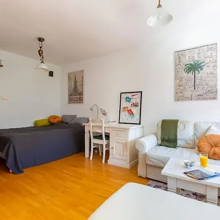 Cozy, Bright, Comfy Studio Next To The Old Town. * Warsaw