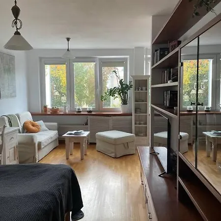Apartament Cozy, Bright, Comfy Studio Next To The Old Town. Warszawa