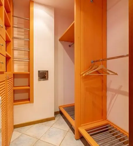 Cozy, Bright, Comfy Studio Next To The Old Town. Apartment *