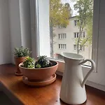 Διαμέρισμα Cozy, Bright, Comfy Studio Next To The Old Town. *