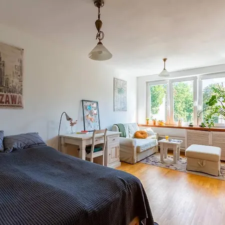 Daire Cozy, Bright, Comfy Studio Next To The Old Town. *