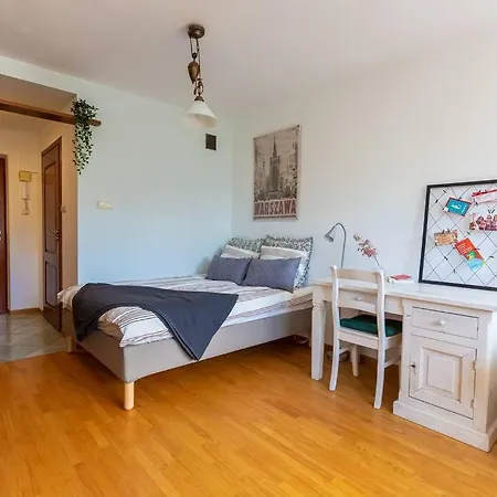Cozy, Bright, Comfy Studio Next To The Old Town. * Varşova